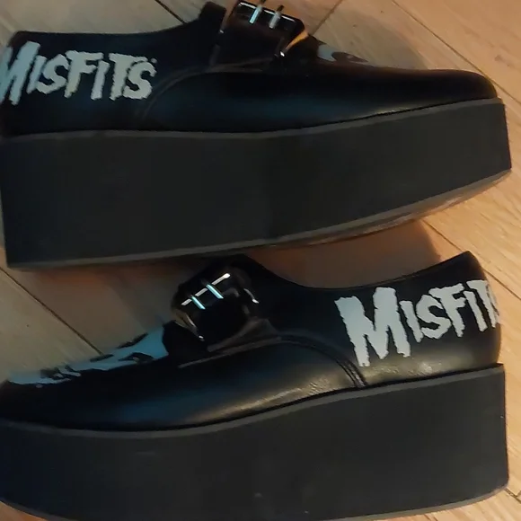 Iron fist misfits shoes - Picture 4 of 4